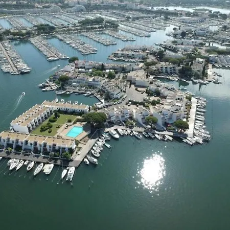 Apartment Superbe Vue Port, Clim, Wifi, Terrasse *